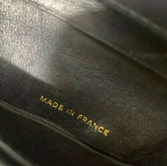 CHANEL VINTAGE BIFOLD CAVIAR BLACK LEATHER WALLET+CHANGE PURSE W/ GOLD HARDWARE - Picture 11 of 16